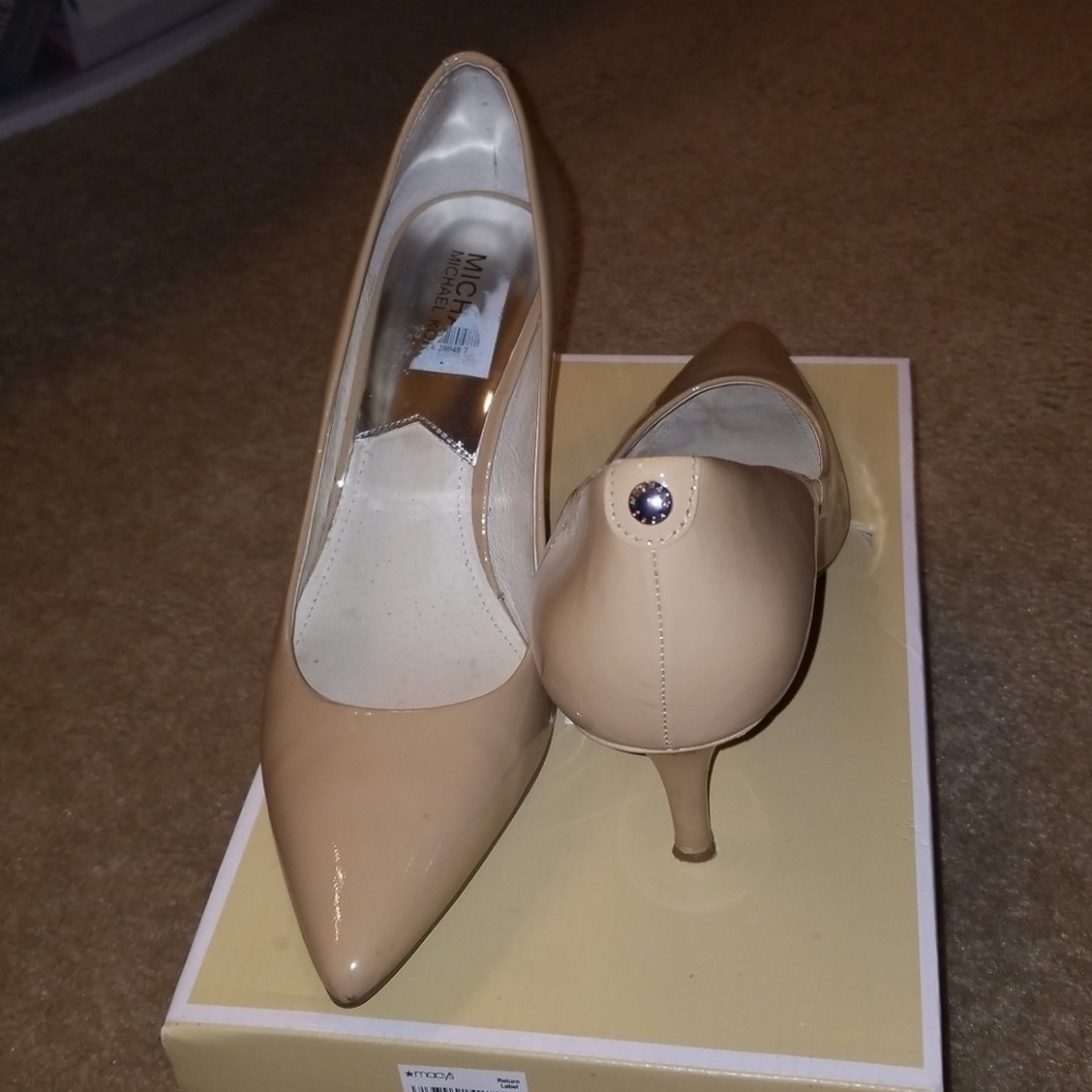 Women shoes